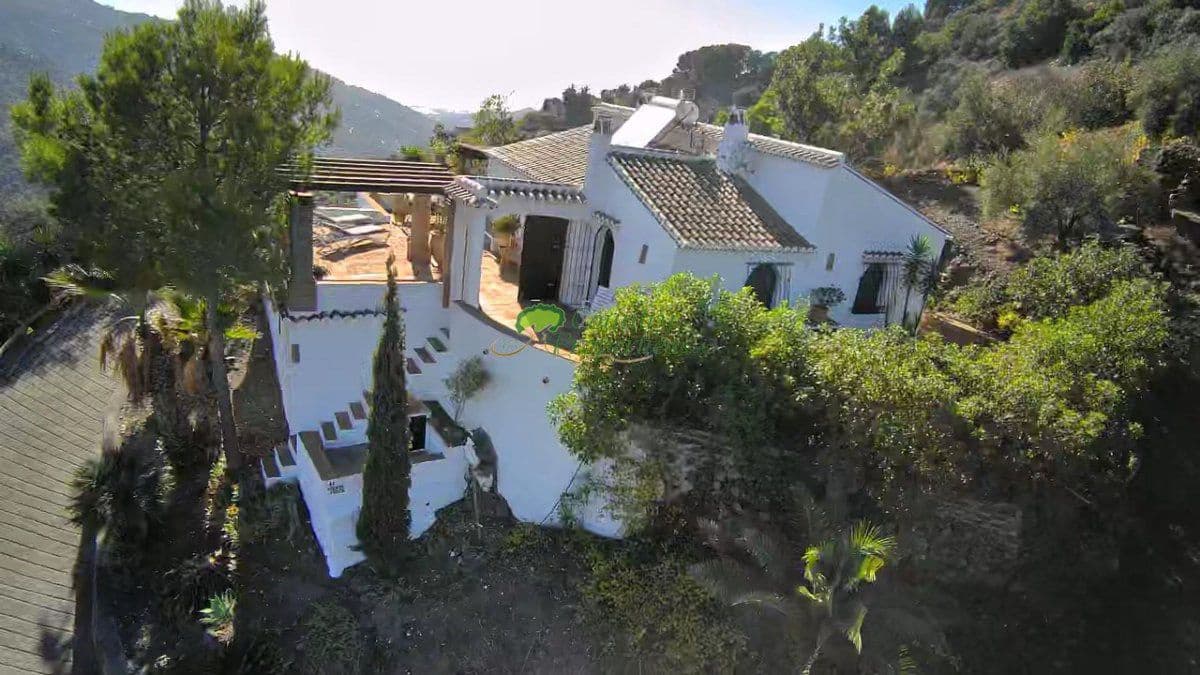2 bedroom Finca/Country House for sale in Competa - € 525,000 (Ref: 9527178)