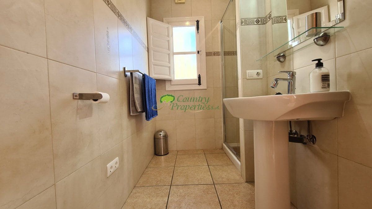 5 sypialnia Finka/Dom wiejski na sprzedaż w Competa - 575 000 € (Ref: 9533468)