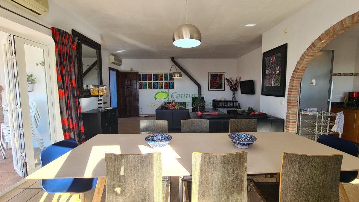 5 sypialnia Finka/Dom wiejski na sprzedaż w Competa - 575 000 € (Ref: 9533468)