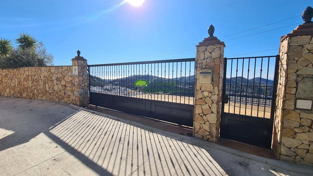 5 sypialnia Finka/Dom wiejski na sprzedaż w Competa - 575 000 € (Ref: 9533468)