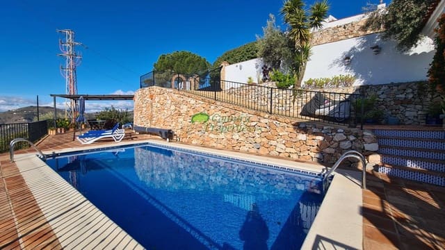 5 soveværelse Finca/Landehus til salg i Cómpeta - € 575.000 (Ref: 9533468)