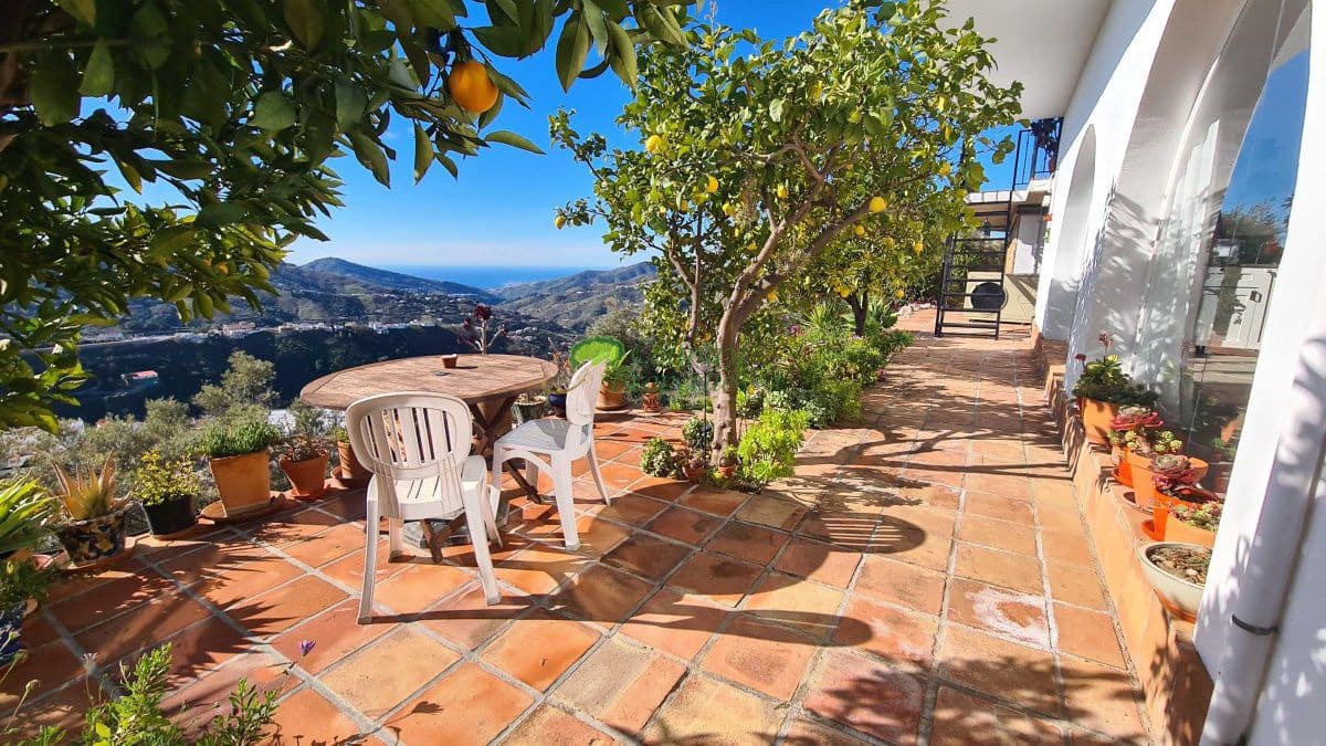 5 sypialnia Finka/Dom wiejski na sprzedaż w Competa - 575 000 € (Ref: 9533468)