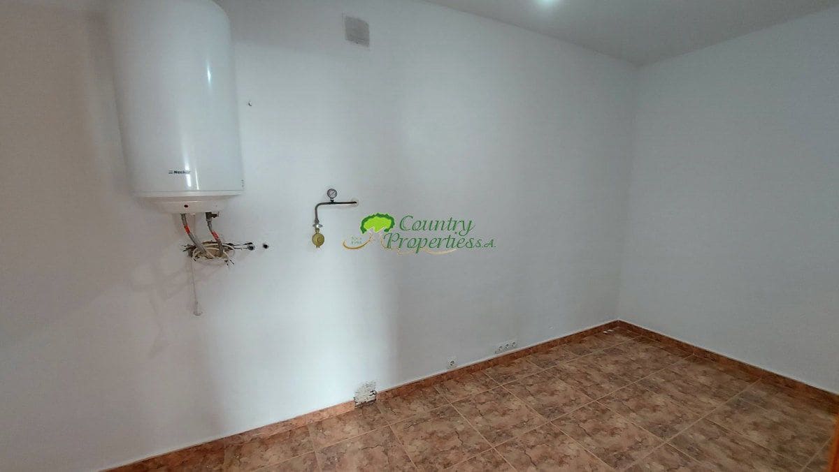 5 bedroom Finca/Country House for sale in Arenas with garage - € 595,000 (Ref: 9535871)