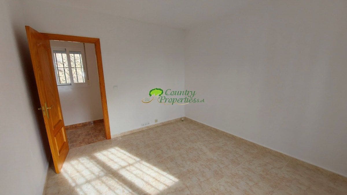 5 bedroom Finca/Country House for sale in Arenas with garage - € 595,000 (Ref: 9535871)