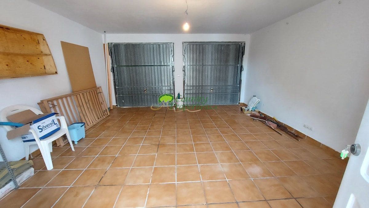 5 bedroom Finca/Country House for sale in Arenas with garage - € 595,000 (Ref: 9535871)