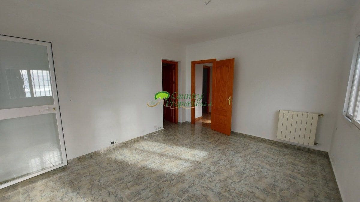 5 bedroom Finca/Country House for sale in Arenas with garage - € 595,000 (Ref: 9535871)