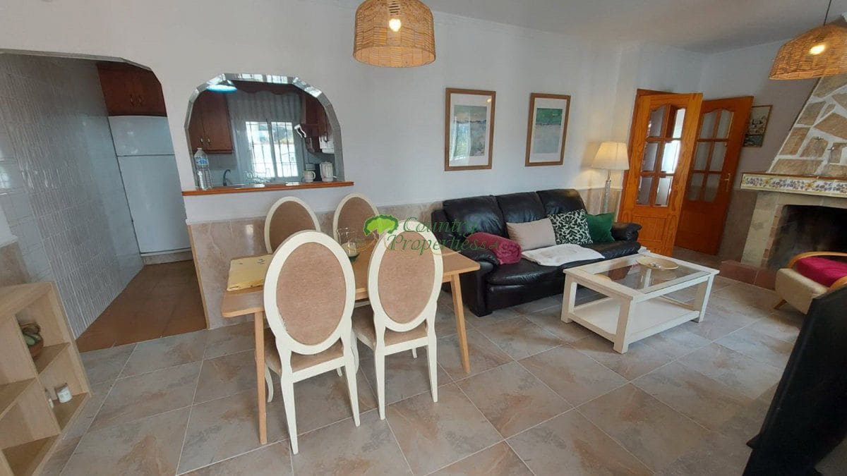 3 Zimmer Finca/Landgut zu vermieten in Torrox - 1.700 € (Ref: 9540894)