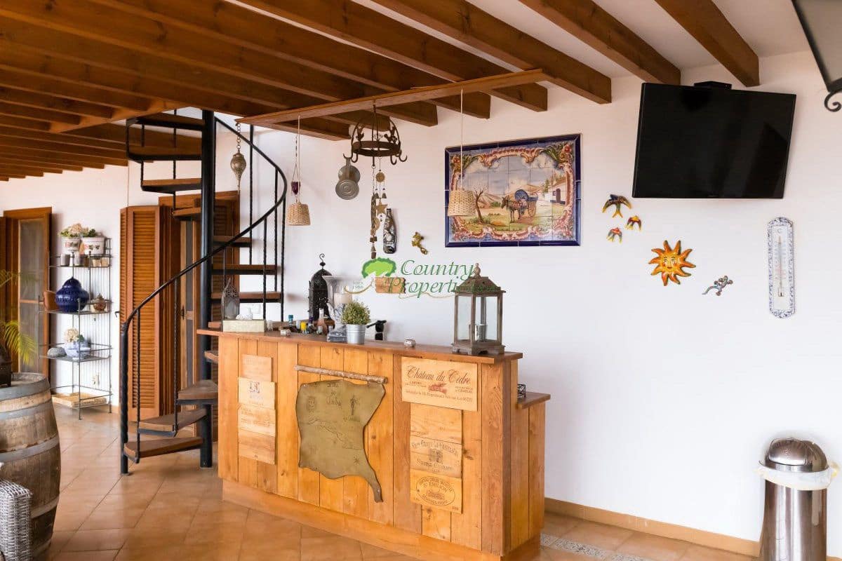 5 chambre Finca/Maison de Campagne à vendre à Competa - 785 000 € (Ref: 9564835)