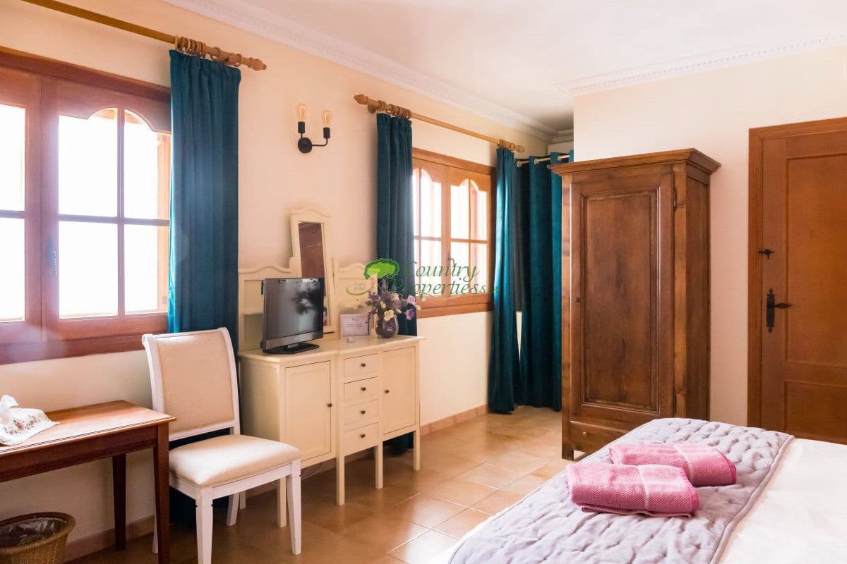 5 chambre Finca/Maison de Campagne à vendre à Competa - 785 000 € (Ref: 9564835)