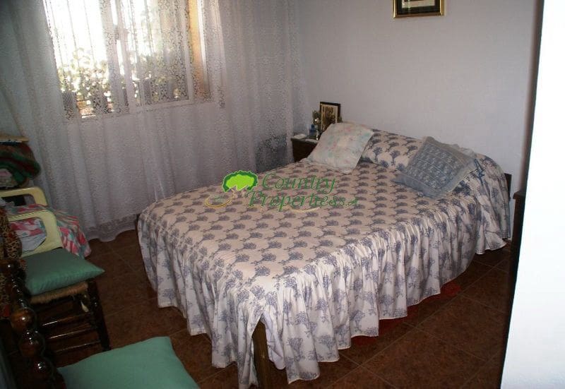 3 sovrum Villa till salu i Torrox med garage - 370 000 € (Ref: 9570798)