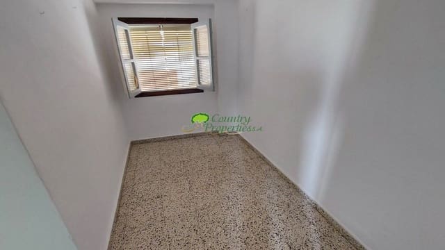 3 makuuhuone Omakotitalo myytävänä paikassa Torrox - 127 000 € (Ref: 9574047)