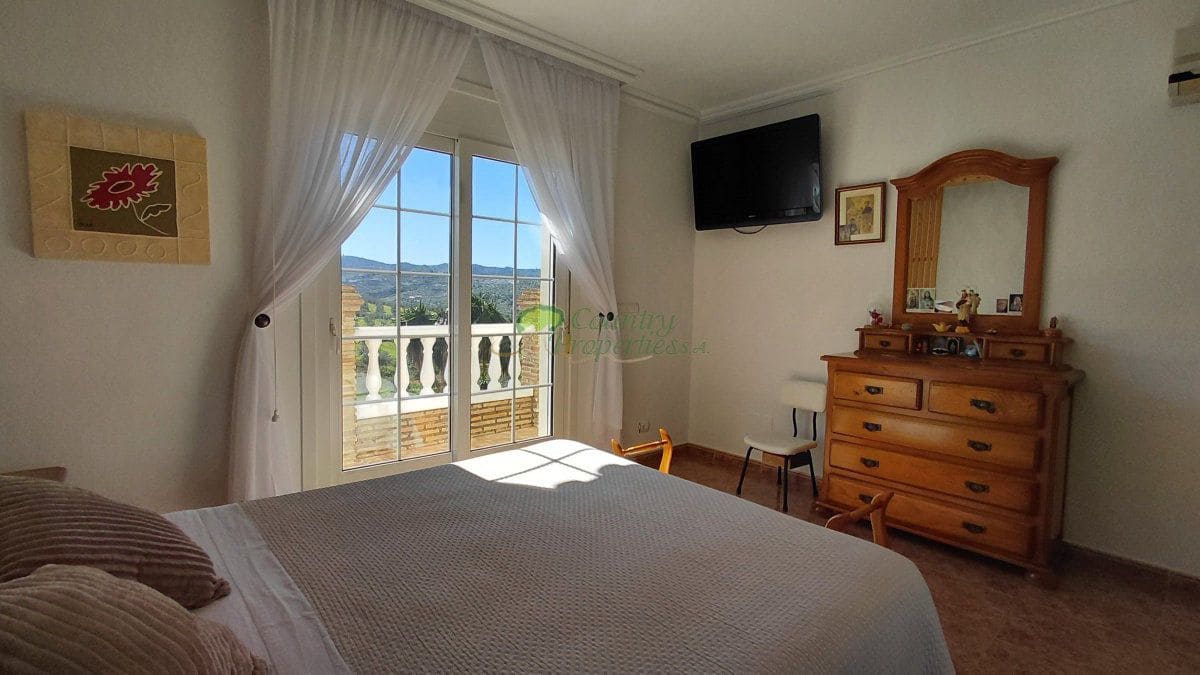 8 slaapkamer Finca/Landhuis te koop in Puente de Don Manuel met garage - € 685.000 (Ref: 9644594)