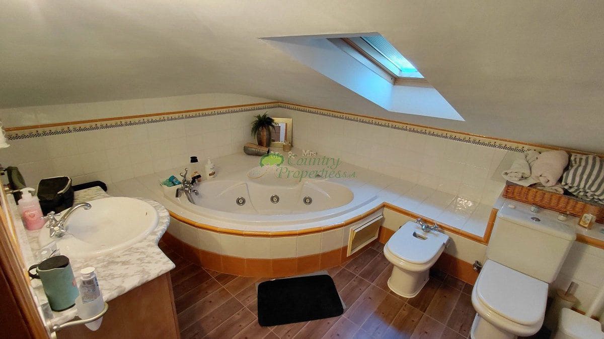 8 slaapkamer Finca/Landhuis te koop in Puente de Don Manuel met garage - € 685.000 (Ref: 9644594)