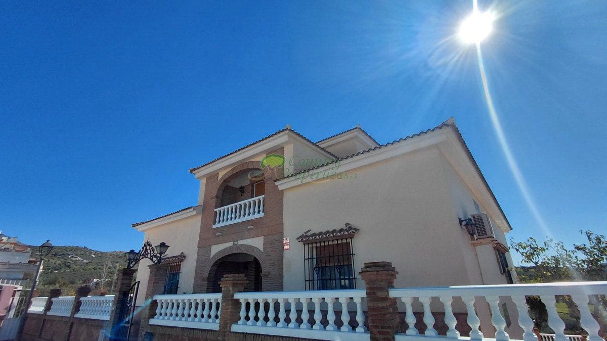 8 slaapkamer Finca/Landhuis te koop in Puente de Don Manuel met garage - € 685.000 (Ref: 9644594)