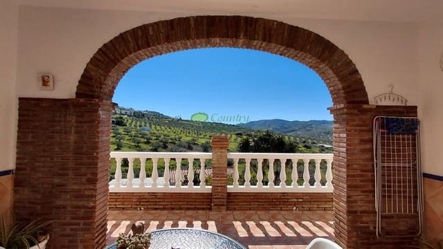 8 slaapkamer Finca/Landhuis te koop in Puente de Don Manuel, Alcaucín met garage - € 685.000 (Ref: 9644594)