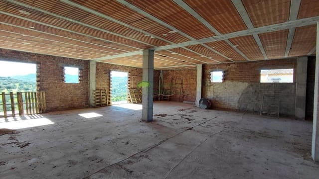 Finca/Casa Rural de 4 habitaciones en Puente de Don Manuel, Alcaucín en venta con garaje - 250.000 € (Ref: 9647845)