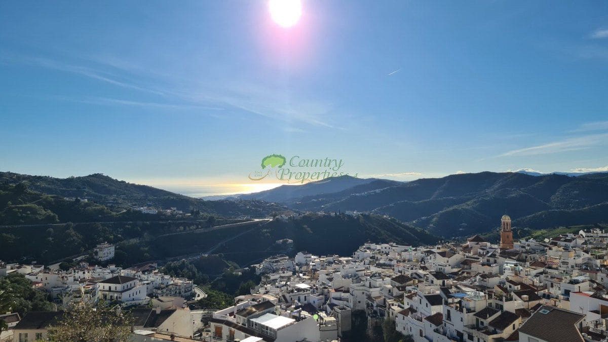 4 Zimmer Apartment zu verkaufen in Competa - 270.000 € (Ref: 9651268)