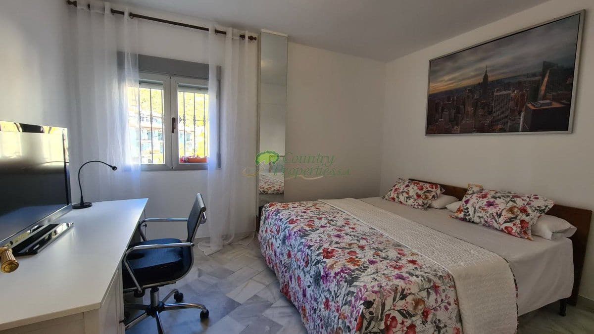 4 Zimmer Apartment zu verkaufen in Competa - 270.000 € (Ref: 9651268)