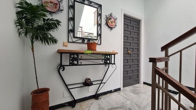 4 Zimmer Apartment zu verkaufen in Cómpeta - 270.000 € (Ref: 9651268)