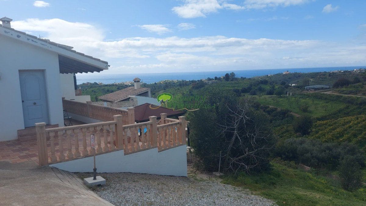 3 sovrum Finca/Hus på landet till salu i Benajarafe - 449 000 € (Ref: 9666126)