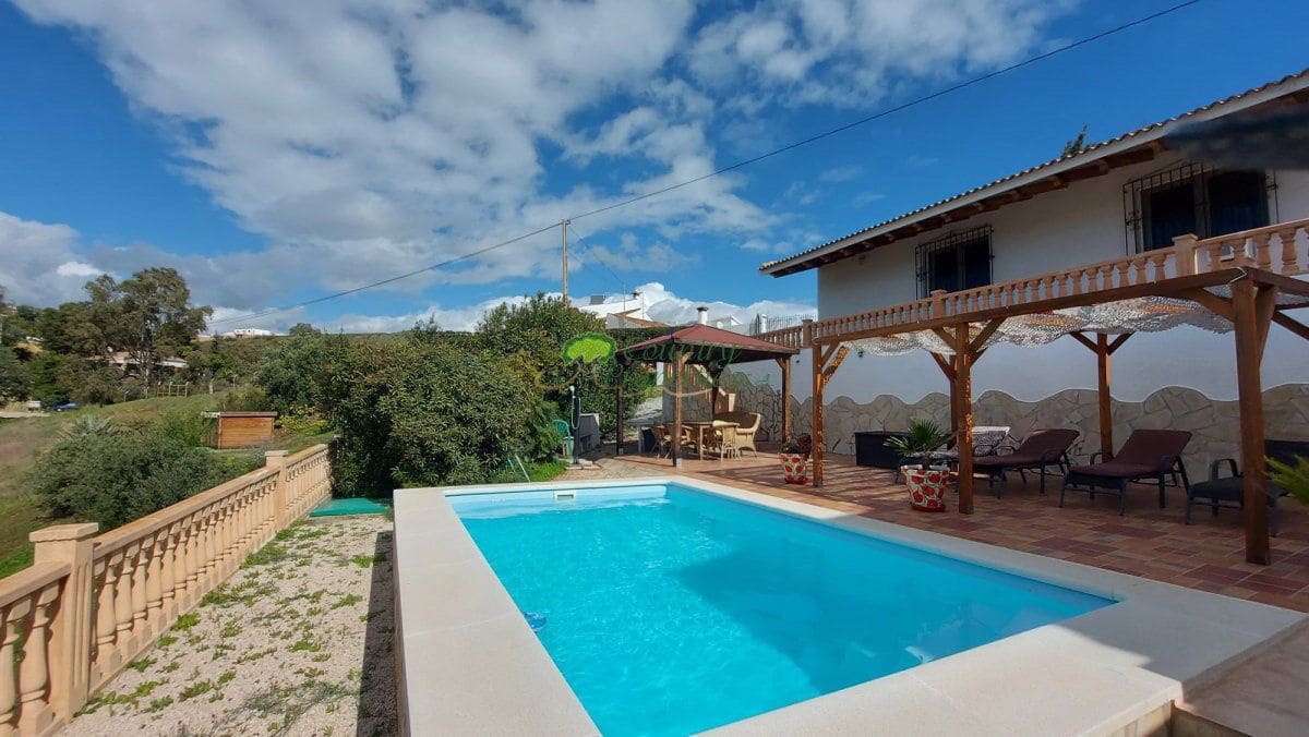 3 sovrum Finca/Hus på landet till salu i Benajarafe - 449 000 € (Ref: 9666126)