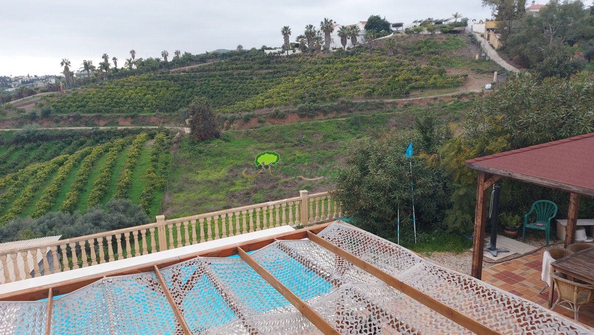 3 sovrum Finca/Hus på landet till salu i Benajarafe - 449 000 € (Ref: 9666126)