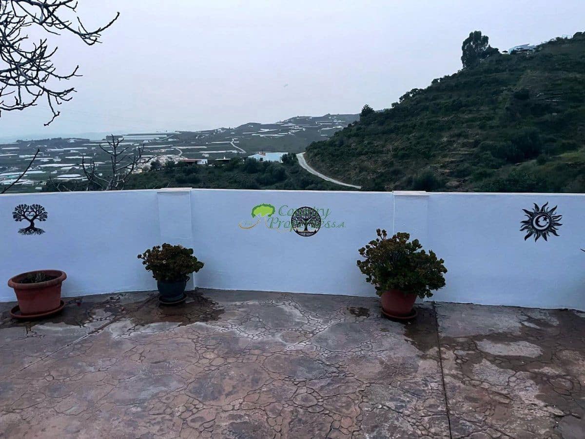 Finca/Casa Rural de 3 habitaciones en Algarrobo en alquiler - 1.500 € (Ref: 9676984)