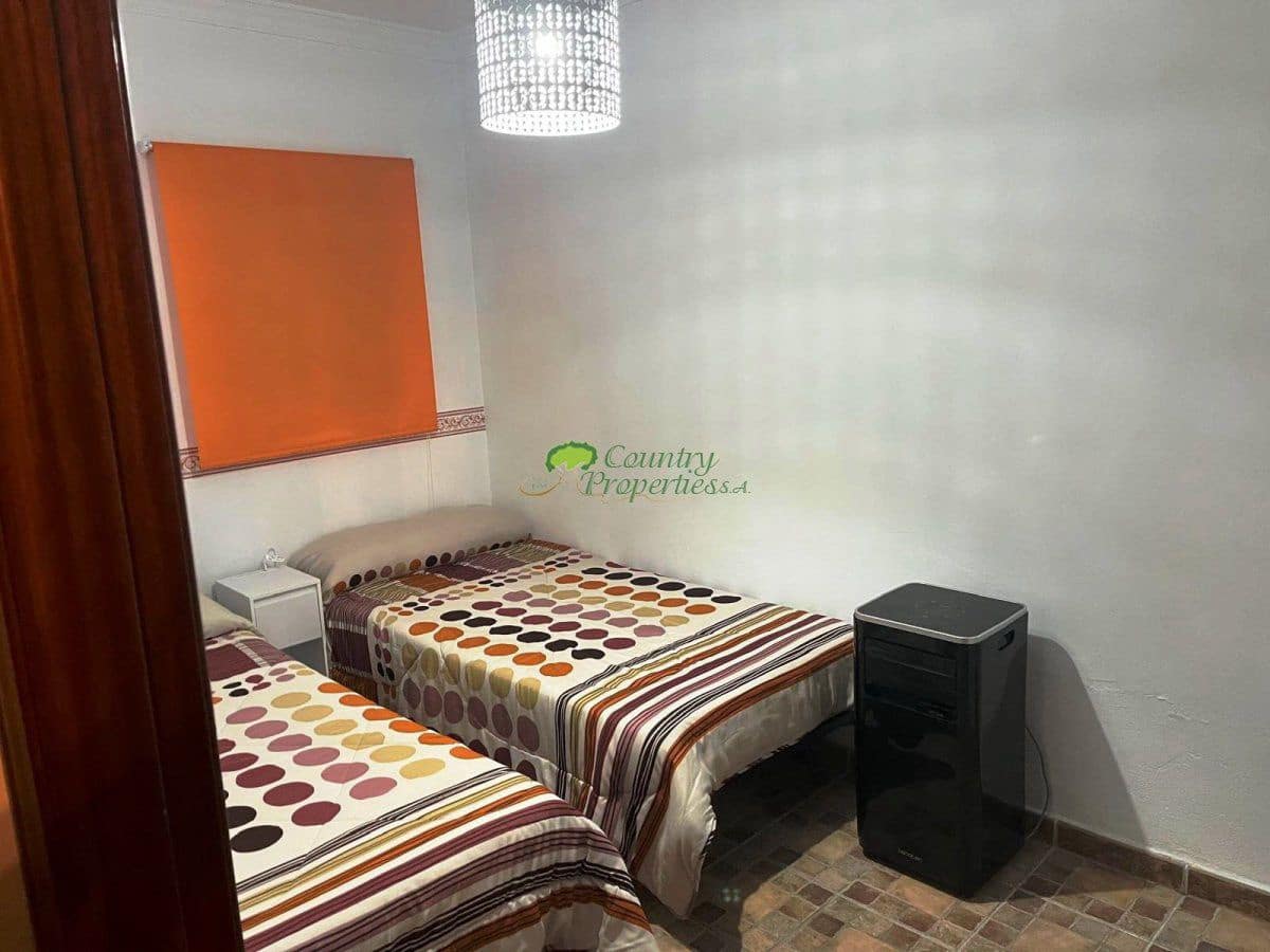Finca/Casa Rural de 3 habitaciones en Algarrobo en alquiler - 1.500 € (Ref: 9676984)
