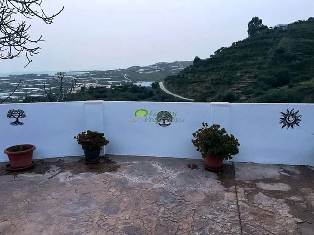 Finca/Casa Rural de 3 habitaciones en Algarrobo en alquiler - 1.500 € (Ref: 9676984)