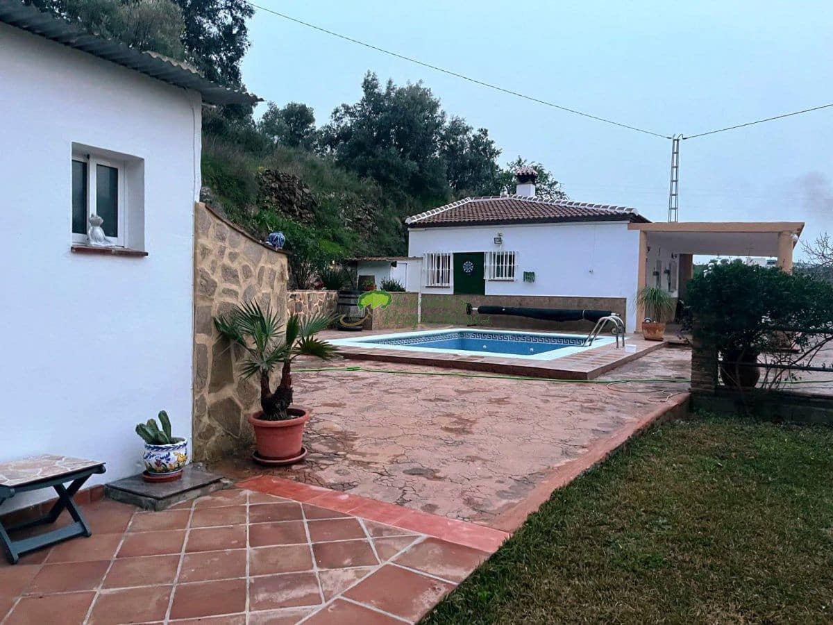 Finca/Casa Rural de 3 habitaciones en Algarrobo en alquiler - 1.500 € (Ref: 9676984)