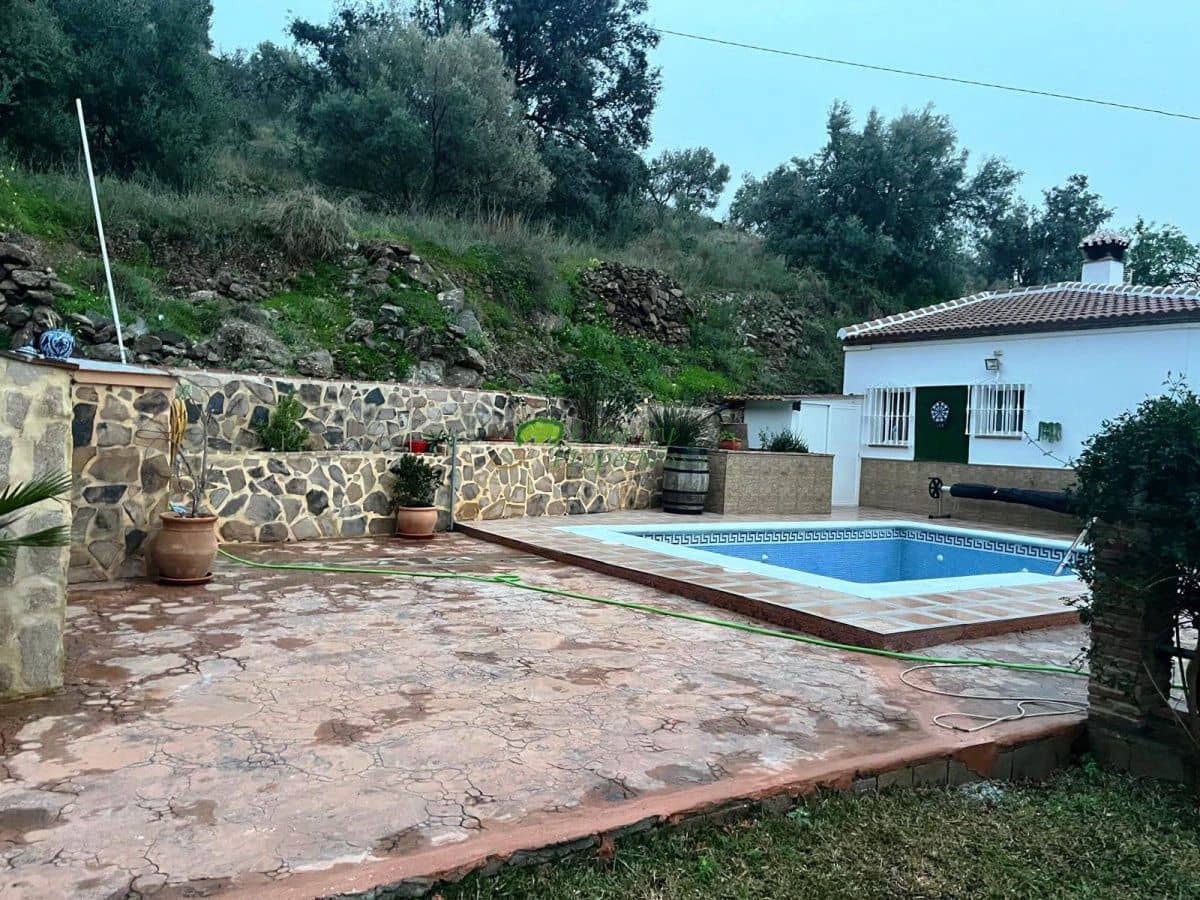 Finca/Casa Rural de 3 habitaciones en Algarrobo en alquiler - 1.500 € (Ref: 9676984)