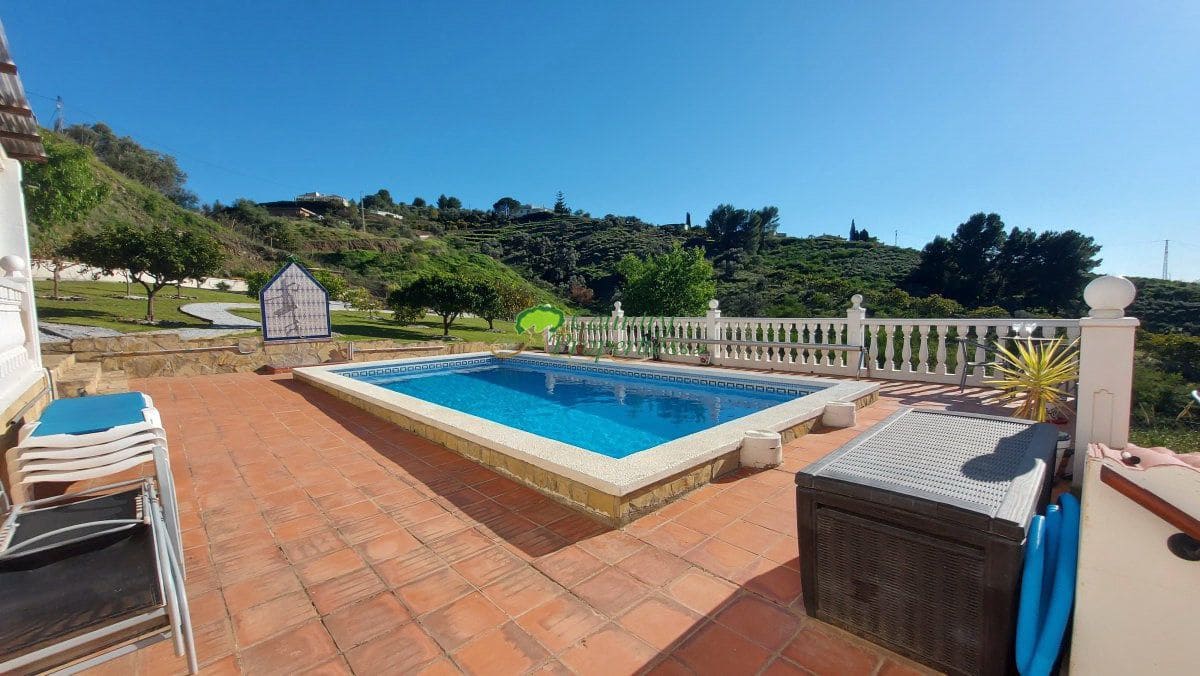 3 chambre Finca/Maison de Campagne à vendre à Torrox - 545 000 € (Ref: 9714598)