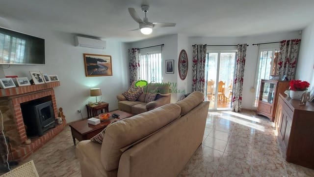 3 slaapkamer Finca/Landhuis te koop in Torrox - € 545.000 (Ref: 9714598)