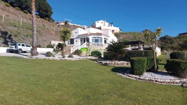3 slaapkamer Finca/Landhuis te koop in Torrox - € 545.000 (Ref: 9714598)