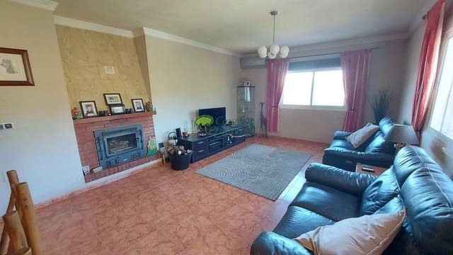 3 soverom Finca/Herregård til salgs i Canillas de Aceituno med garasje - € 295 000 (Ref: 9726434)