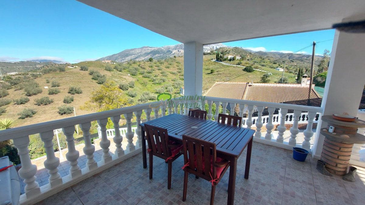 3 camera da letto Finca/Casa di Campagna in vendita in Canillas de Aceituno con garage - 295.000 € (Rif: 9726434)