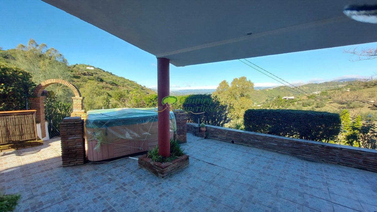 3 camera da letto Finca/Casa di Campagna in vendita in Canillas de Aceituno con garage - 295.000 € (Rif: 9726434)