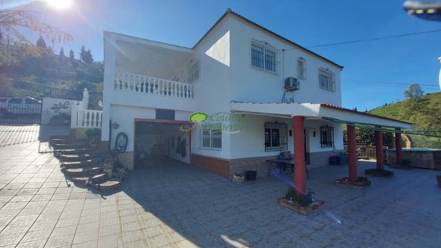 3 soverom Finca/Herregård til salgs i Canillas de Aceituno med garasje - € 295 000 (Ref: 9726434)