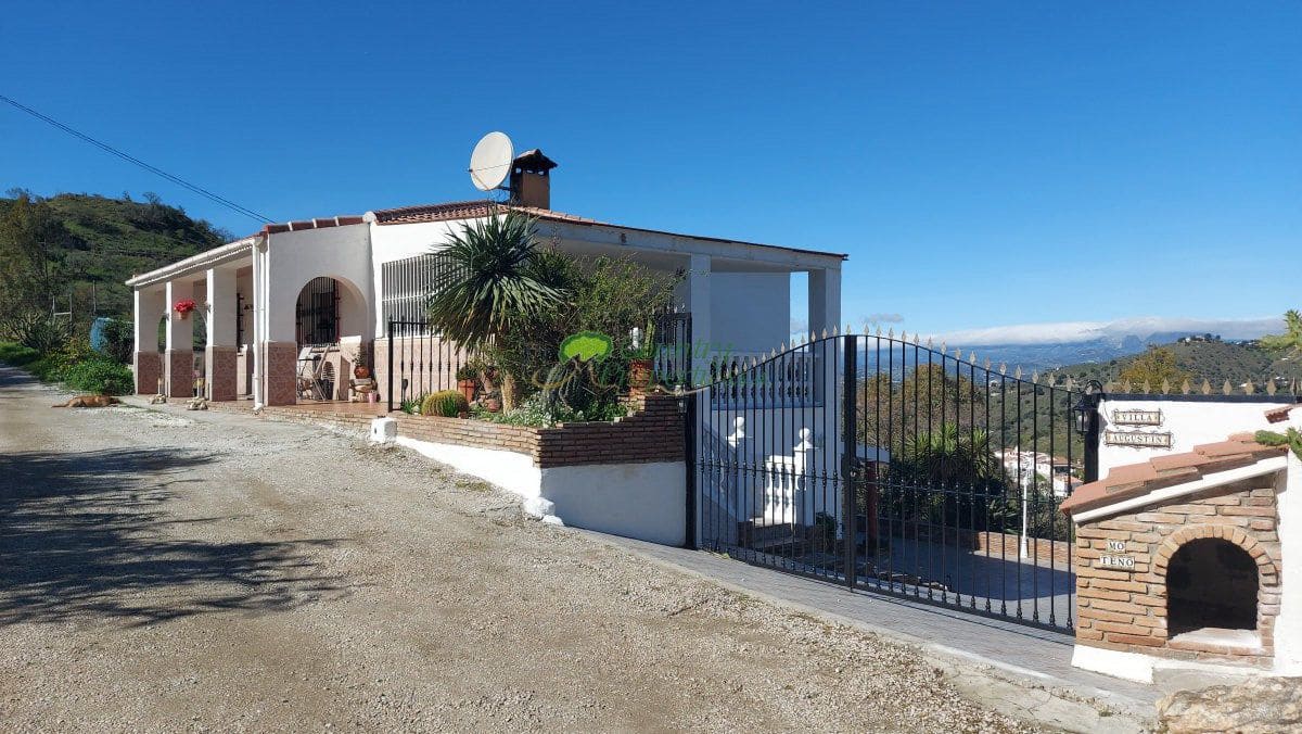 3 camera da letto Finca/Casa di Campagna in vendita in Canillas de Aceituno con garage - 295.000 € (Rif: 9726434)