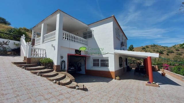 3 soverom Finca/Herregård til salgs i Canillas de Aceituno med garasje - € 295 000 (Ref: 9726434)