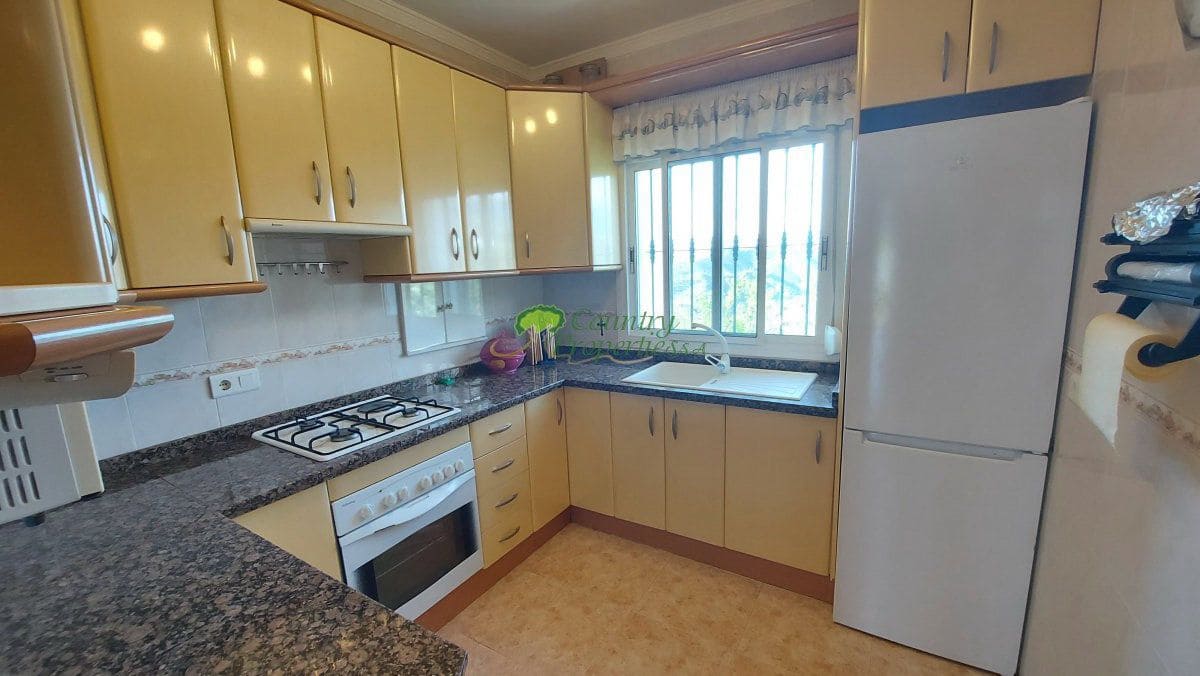 4 bedroom Finca/Country House for sale in Canillas de Aceituno - € 449,000 (Ref: 9726435)