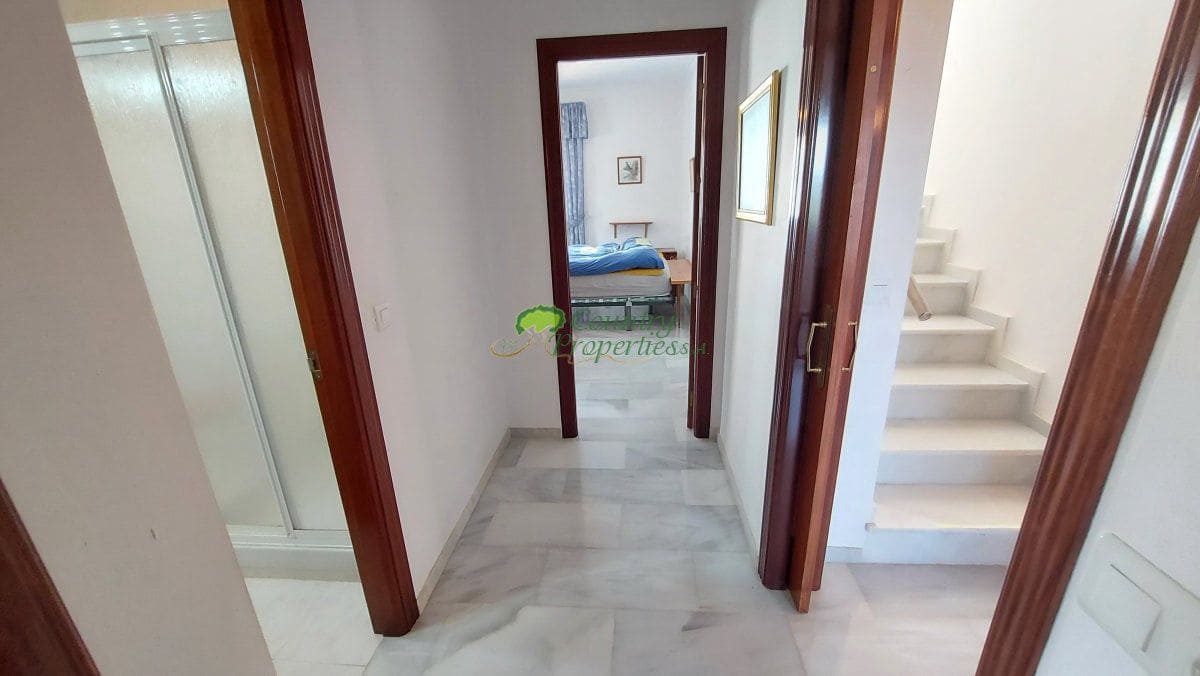 4 bedroom Finca/Country House for sale in Canillas de Aceituno - € 449,000 (Ref: 9726435)