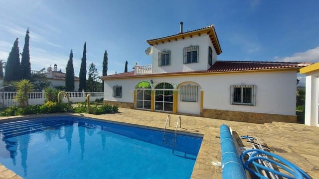4 soverom Finca/Herregård til salgs i Canillas de Aceituno - € 449 000 (Ref: 9726435)