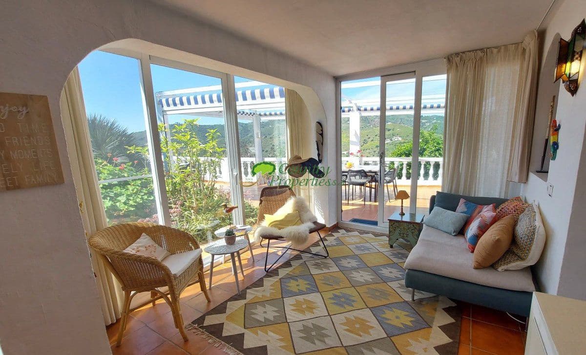 4 bedroom Finca/Country House for sale in Torrox with garage - € 599,000 (Ref: 9763531)