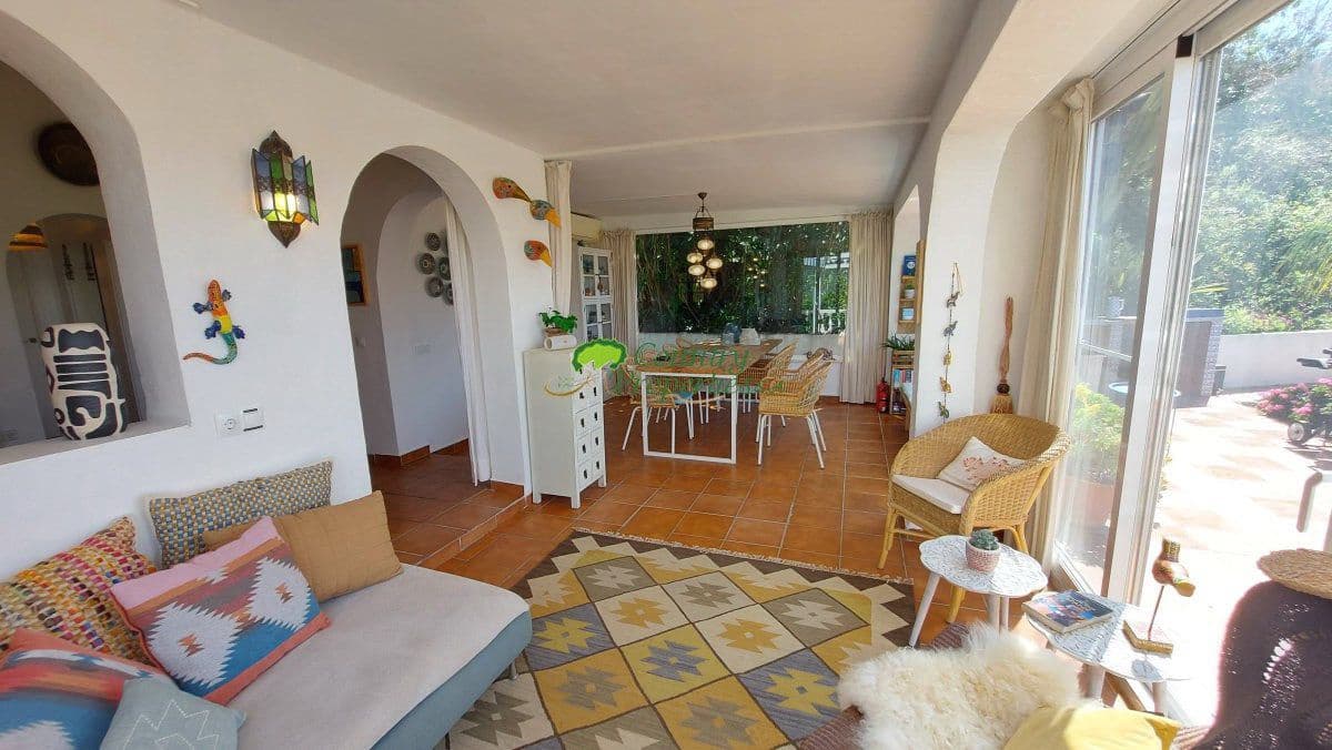 4 bedroom Finca/Country House for sale in Torrox with garage - € 599,000 (Ref: 9763531)