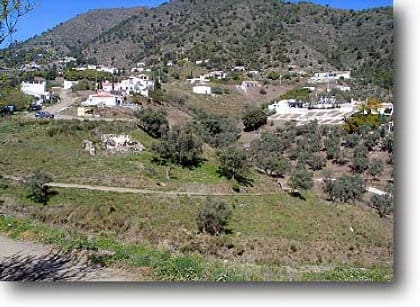 Ubebygd land til salgs i Competa - € 70 000 (Ref: 9777739)