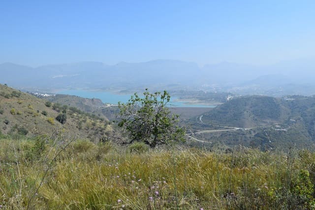 Ubebygd land til salgs i Viñuela - € 25 000 (Ref: 9777740)
