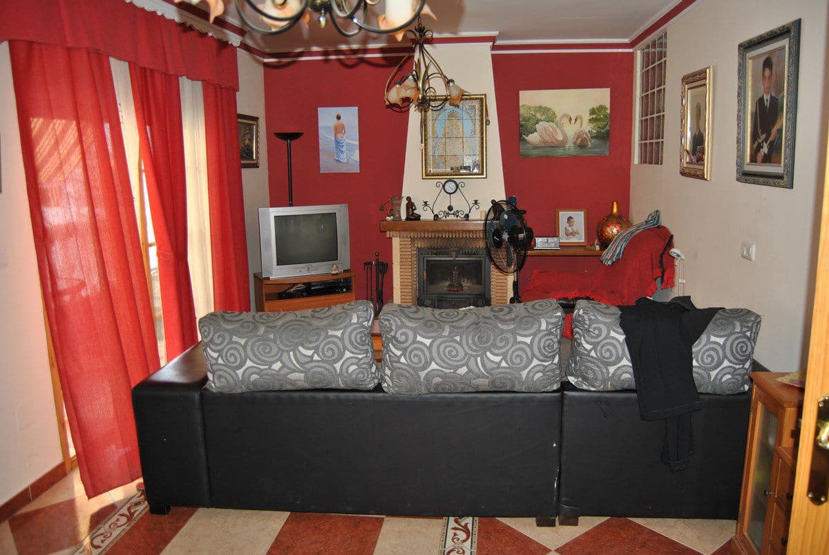 4 bedroom Townhouse for sale in Competa with garage - € 342,000 (Ref: 9777741)