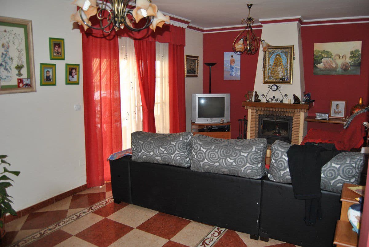 4 bedroom Townhouse for sale in Competa with garage - € 342,000 (Ref: 9777741)