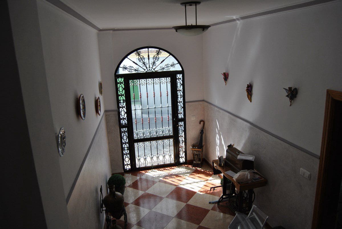 4 bedroom Townhouse for sale in Competa with garage - € 342,000 (Ref: 9777741)